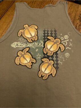 8-2026 XL Spirit of Aloha Men's Olive Tank Top with Turtle Graphic-HAWAII
